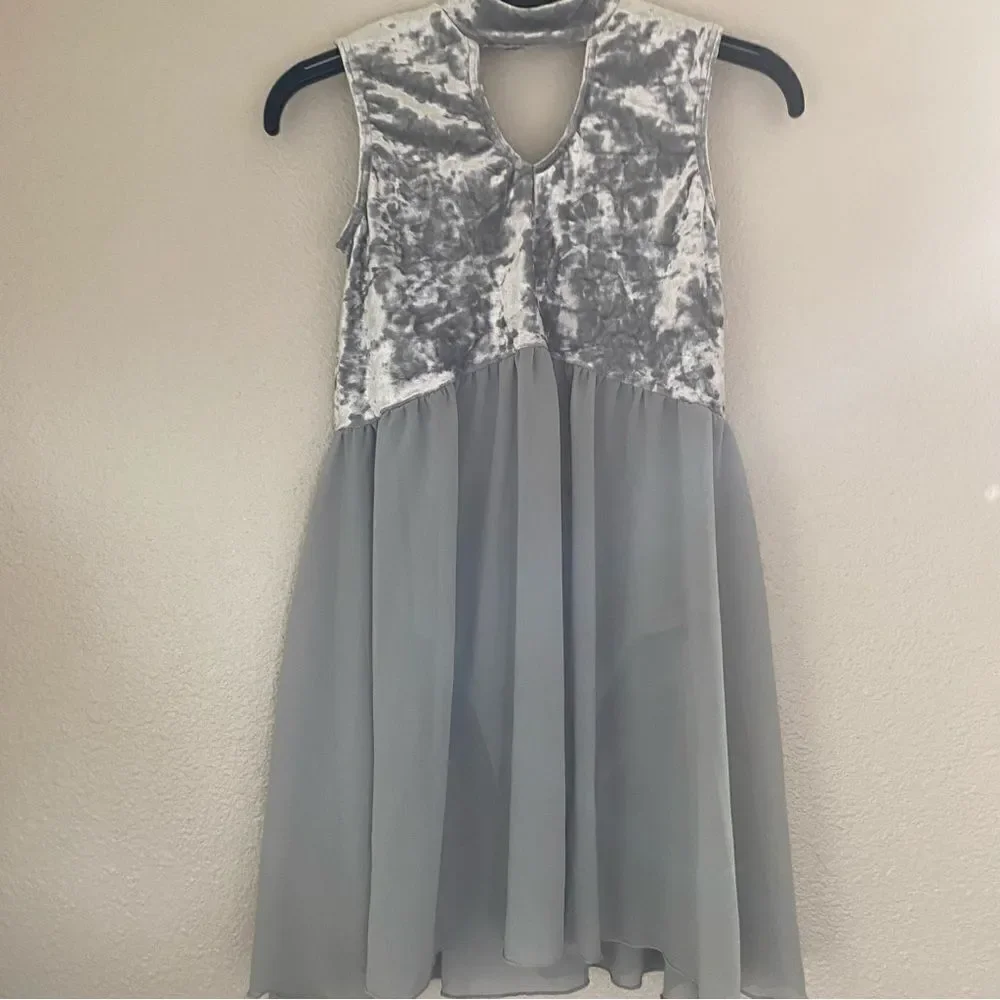WEISSMAN Dance Costume LA LUNE 12066 gray silver velvet dress MC child MC 10/12
